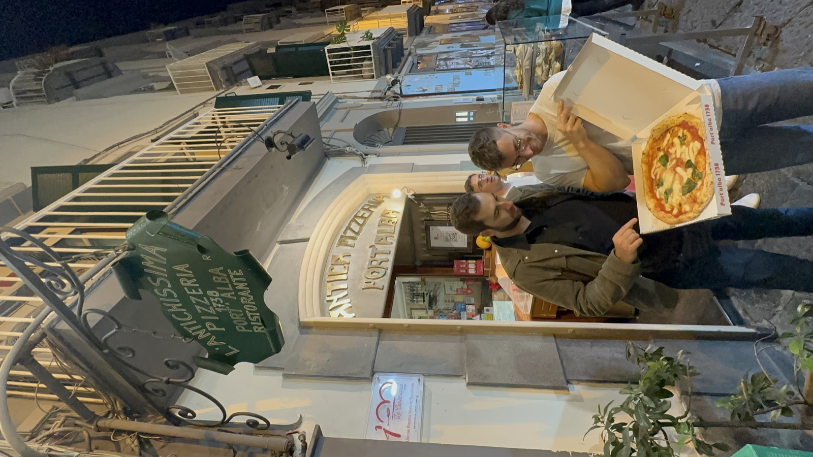 Maurice and Francesco discovering Antica Pizzeria Port'Alba in Naples